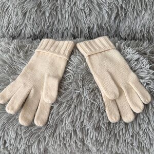 Coach Cream Knit Gloves